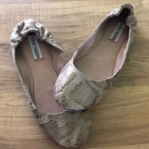 Steve Madden flats